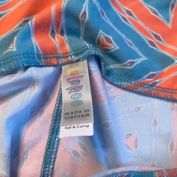 LulaRoe Tall & Curvy Leggings | Blue Coral Geometric Triangle Print | XL - Picture 5 of 5